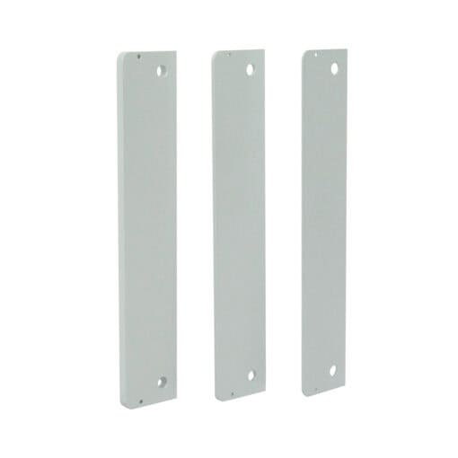 Distanzstücke z. Aufbaugehäuse 8323.2 RAL 9006 weißaluminium